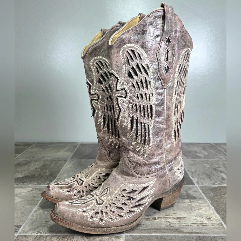 Y2K CORRAL WING & CROSS DISTRESSED WESTERN SEQUIN BOOTS. - Picture 2 of 12